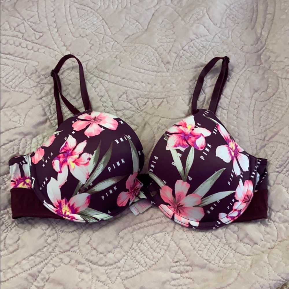 victoria’s secret pink floral everywhere tshirt